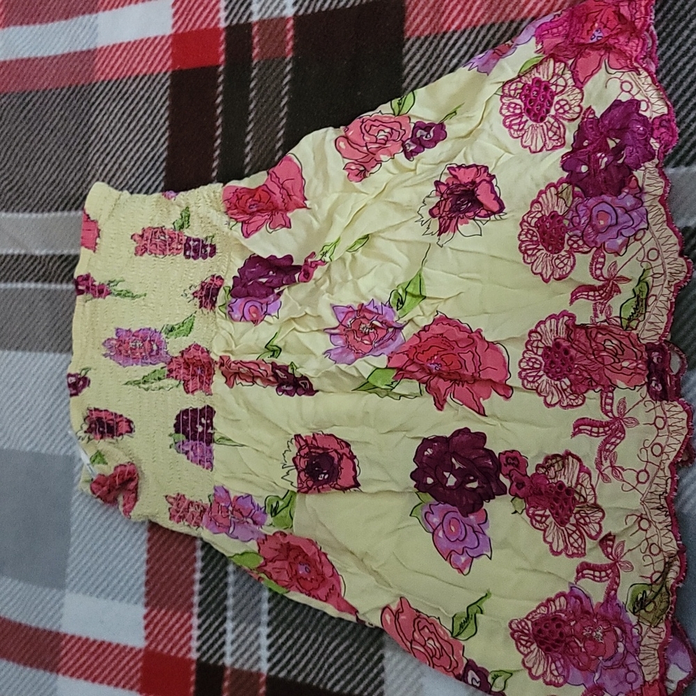A yellow flower dress